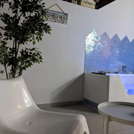 アパート Jacuzzi Suite, Sueno De Pakito アデヘ